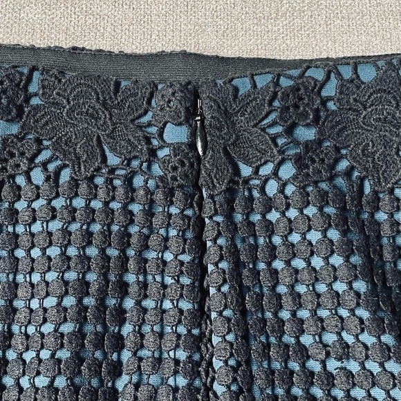 Loft Black Rivera Crochet Overlay Blue Zip Back Lined Skirt Office Work Wear - Picture 4 of 7